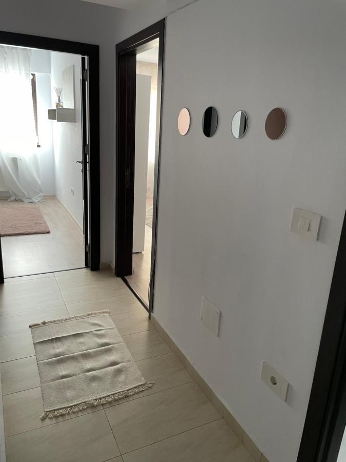 雅西The Mirror - Quiet & Friendly Place In Copou公寓 外观 照片